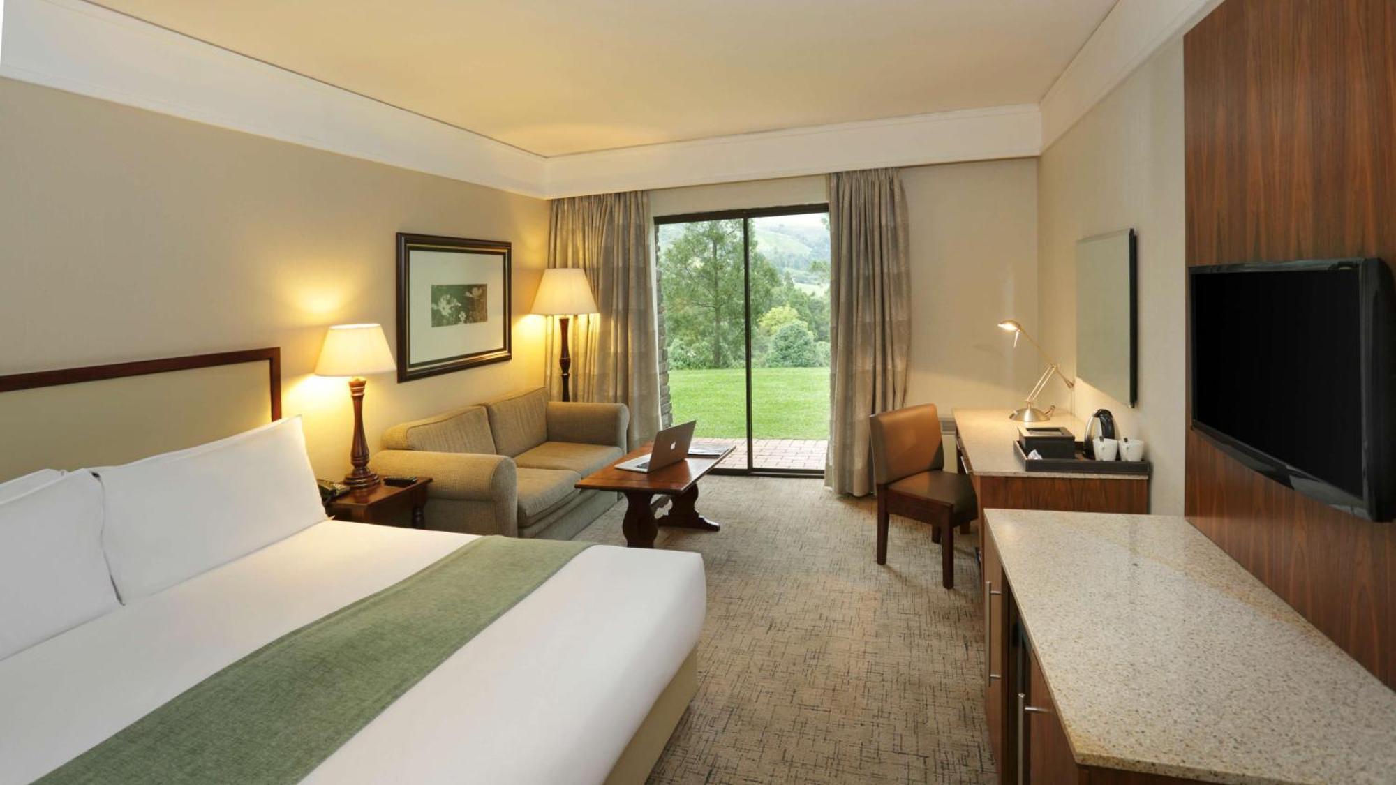 Drakensberg Sun Resort Cathkin Park Exterior photo