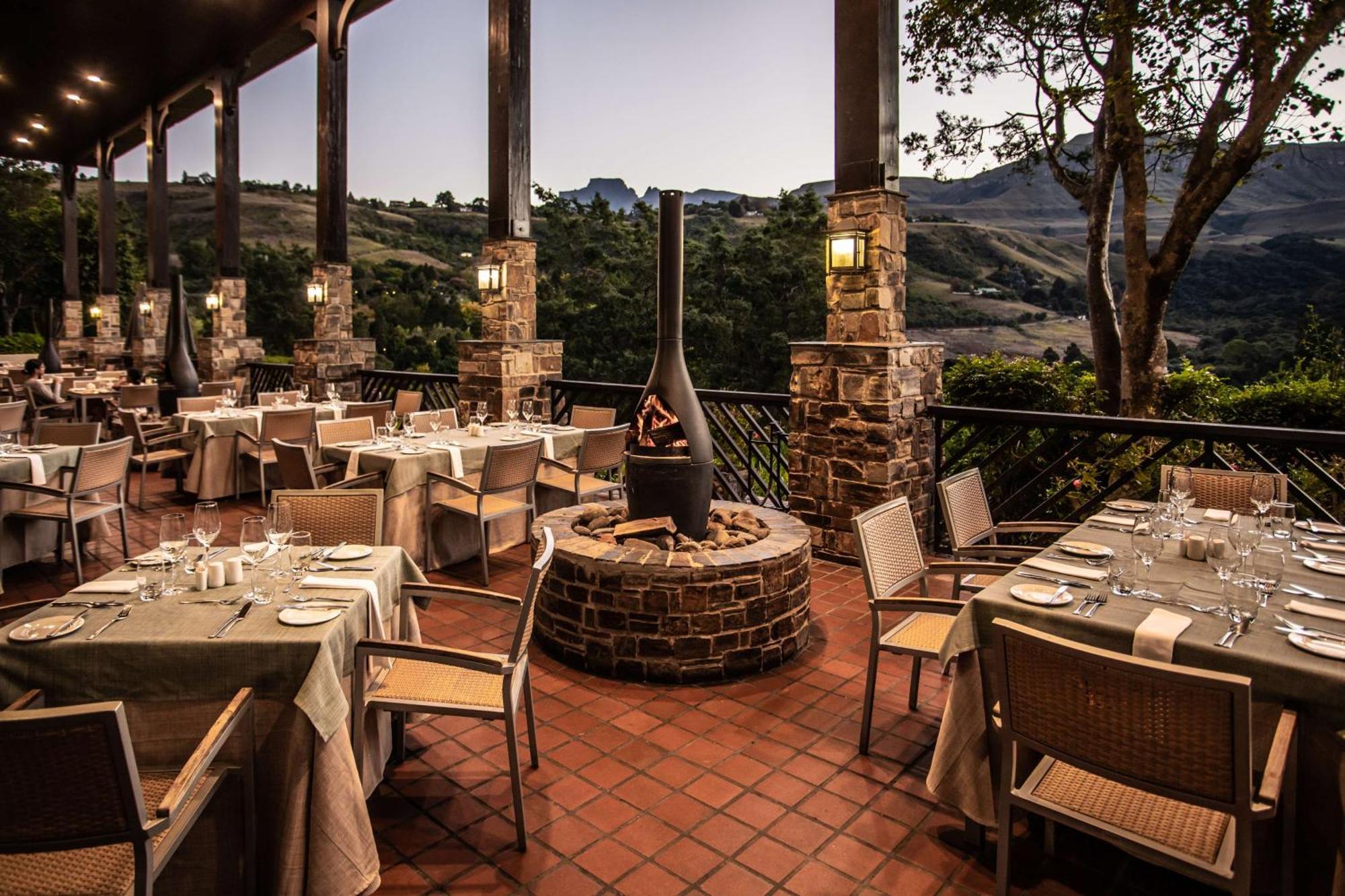 Drakensberg Sun Resort Cathkin Park Exterior photo