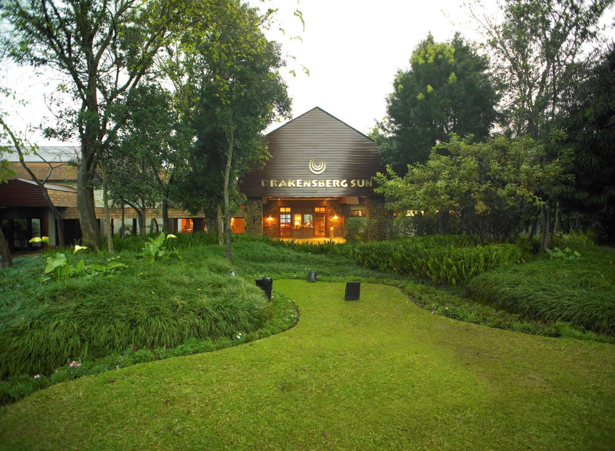 Drakensberg Sun Resort Cathkin Park Exterior photo