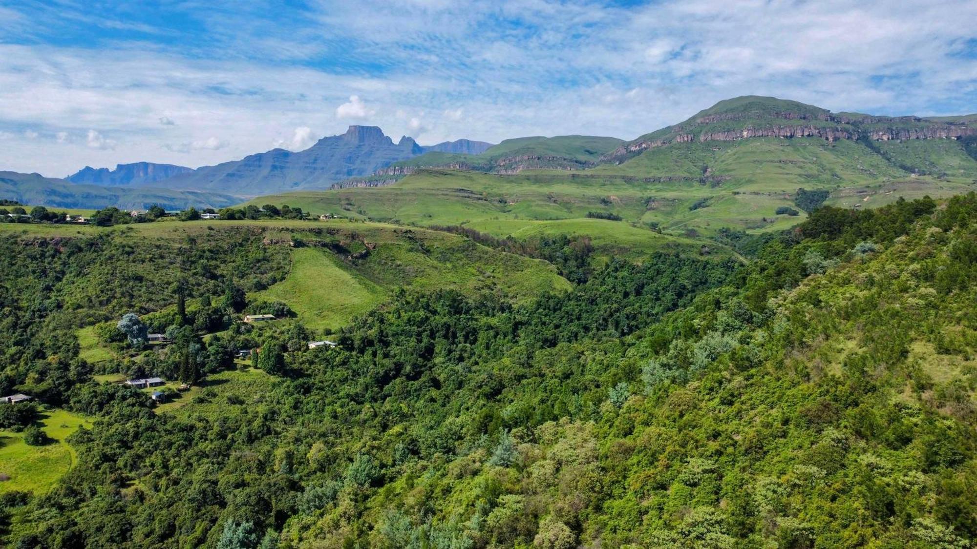 Drakensberg Sun Resort Cathkin Park Exterior photo